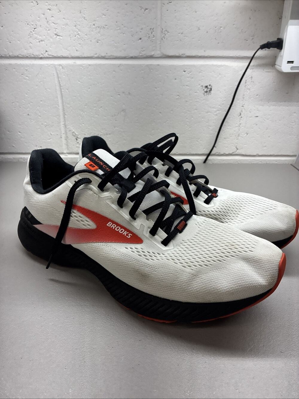 Brooks Launch 8 Running Shoes White Orange 1103581D198 Mens Size 12.5 D
